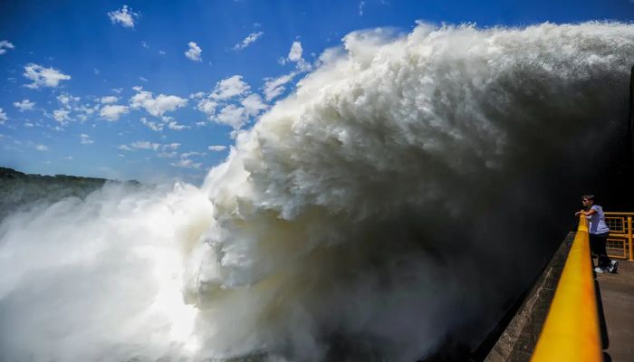 Hidrelétrica de Itaipu chega ao marco de 3,1 bilhões de MWh produzidos 